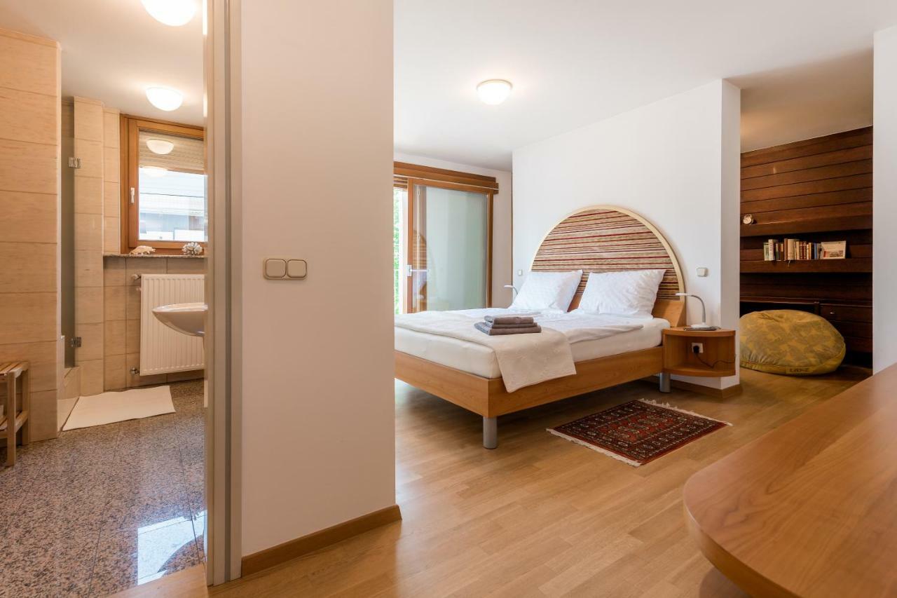 Rozna Dolina Apartment Любляна Экстерьер фото